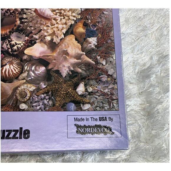 Neptune's Treasure Shell Photography Puzzle 500+ Piece - Picture 4 of 6